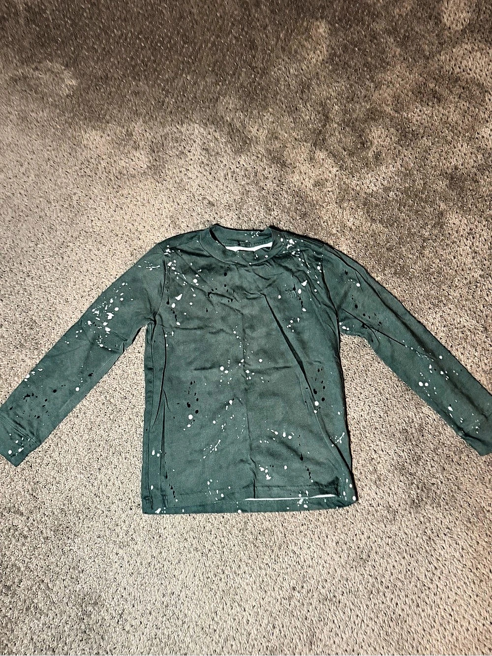 Abercrombie Kids A&F Essentials Classic Fit Paint Splatter Long Sleeve Tee Long